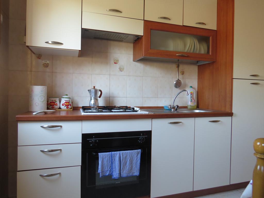 Appartamento Maria Giovanna Giardini-Naxos Zimmer foto