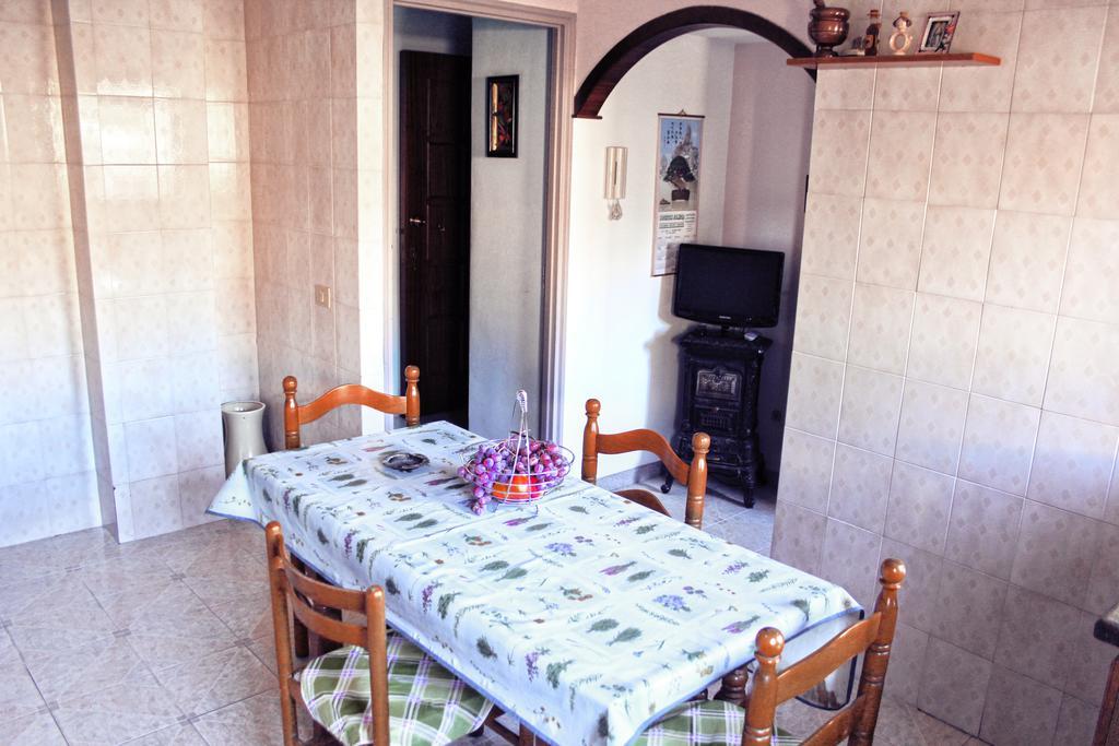Appartamento Maria Giovanna Giardini-Naxos Zimmer foto